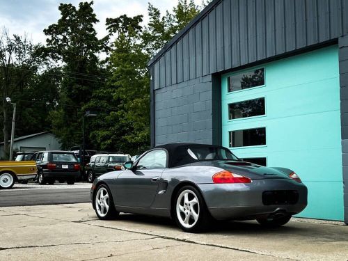 2001 porsche boxster base 2dr convertible