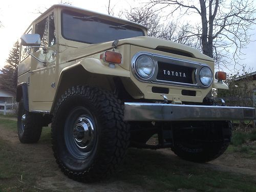 1973 toyota land cruiser fj40 chromed out stunner! power brakes, 4-speed! v8