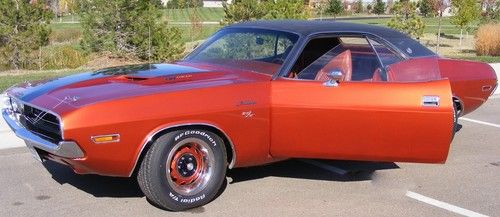 1970 dodge challenger rt/se  "426 hemi"