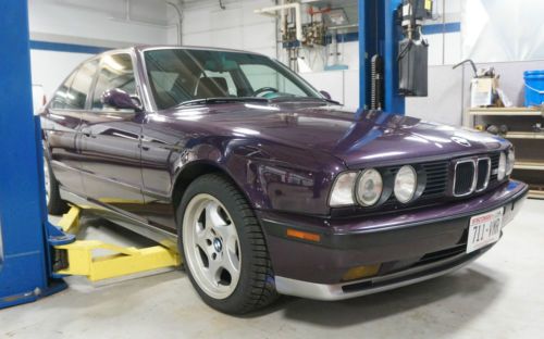 BMW individual Daytona Violet Metallic m5