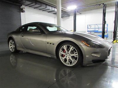 11 maserati gran turismo s coupe lite grey only 15k miles