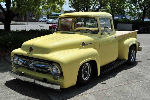 Restored 1956 ford f100 big window r&amp;p disc brakes 302 c4 all steel new paint