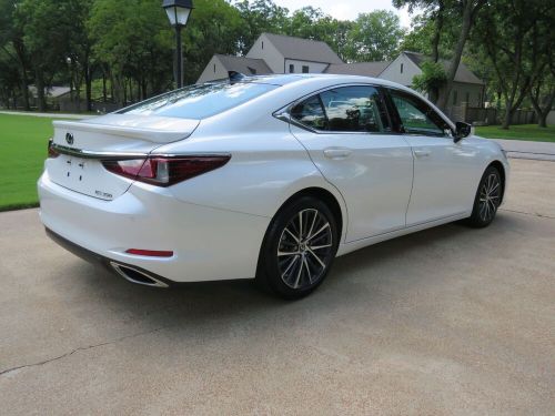 2022 lexus es350 premium only 43k miles  msrp new $49020