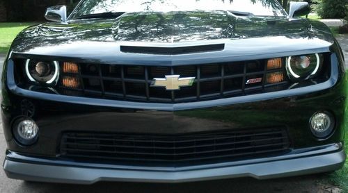 2010 camaro 2ss coupe  black  6.2l v8  only 4k miles!