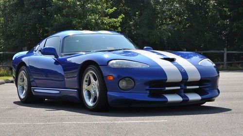 Sell used RARE first year Viper GTS B/W, the only true color combo ...