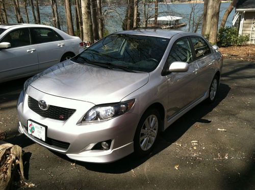 2010 toyota corolla s sedan 4-door 1.8l auto 44k miles