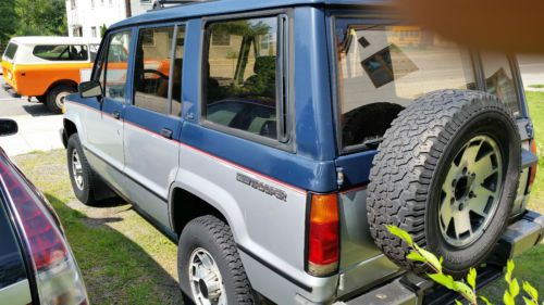 1988 isuzu trooper 2.8 turbo diesel - very unique and tough, bio-diesel ready.