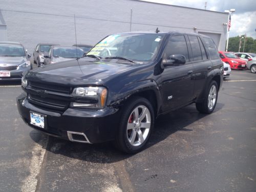 2006 trailblazer ss!! navi, moonroof, leather, dvd!! nice vehicle!!