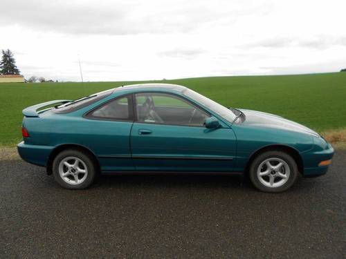 1995 acura integra ls hatchback 3-door 1.8l,72k,5 speed,leather seats,cd player