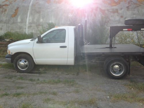 2004 dodge flatbed 1 ton