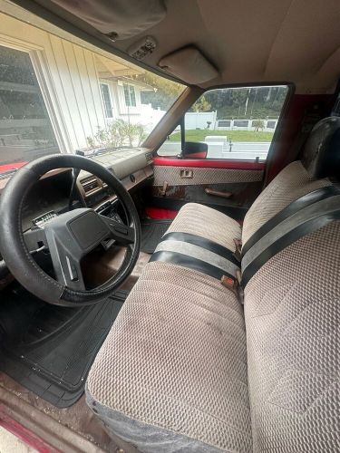 1986 toyota pickup 1/2 ton rn50