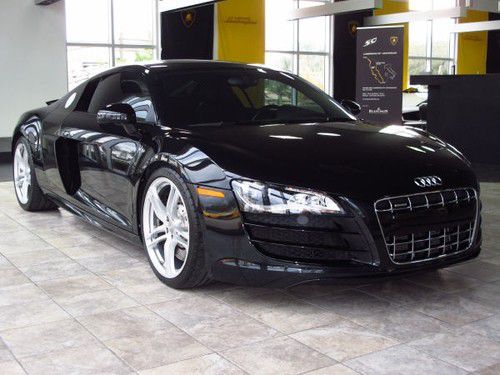 2011 audi r8 base coupe 2-door 5.2l