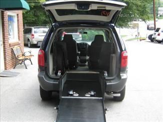 2005 blue se! handicap wheelchair mobility rear entry van