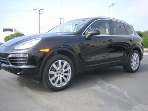 One owner cpo cayenne low miles