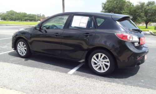 2012 mazda 3i touring hatchback