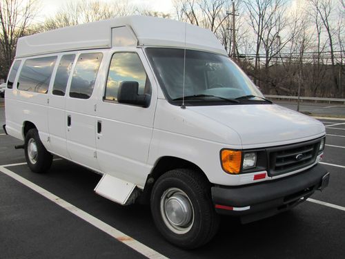 Ford e-250 high top passenger van!!! perfect for transportation, 9 passengers!!!