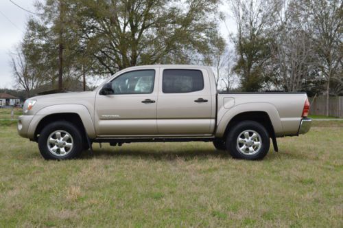 2008 toyota tacoma crew cab 4x4 6 spped 60k miles