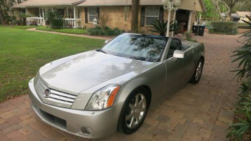 2004 cadillac xlr base convertible 2-door 4.6l