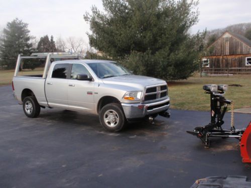 2011 dodge ram 2500 hd with 5.7 hemi and western plow