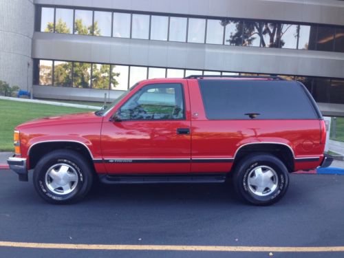 1999 chevrolet tahoe ls 4wd 2 door original owner