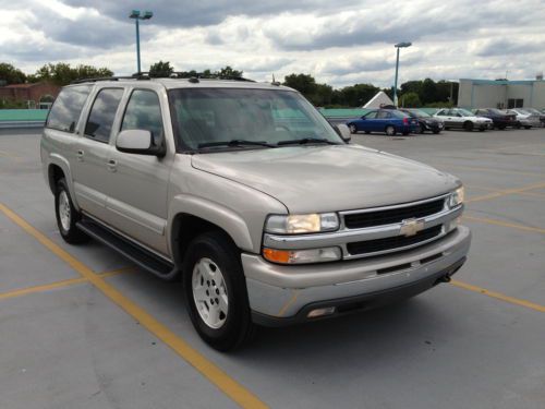 2004 chevrolet suburban 1500 lt suv 4-door 5.3l awd with stabilitrak one owner
