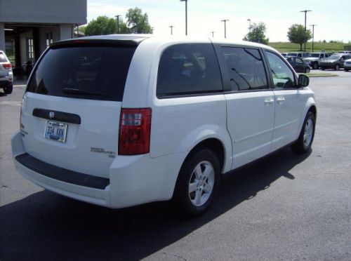 2010 dodge grand caravan se