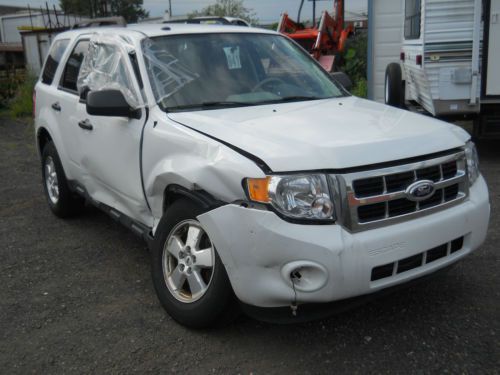 2012 ford escape xlt sport utility 4-door 2.5l salvage title easy fix runs drive