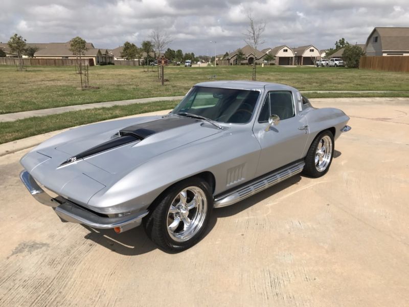 1965 chevrolet corvette coupe