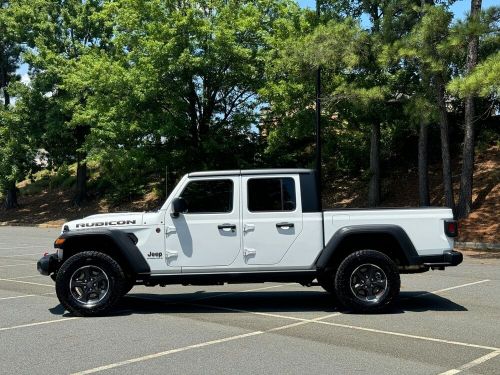 2023 jeep gladiator rubicon tow pkg / 3-piece top / bedliner