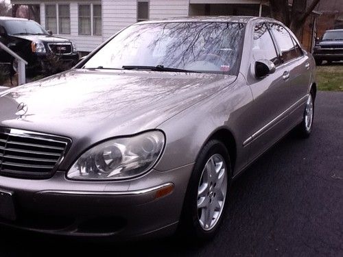 2003 pewter exterior, cream interior,  beautiful color combination.