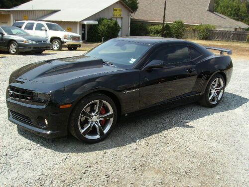 2010 chevrolet camaro ss coupe 2-door 6.2l