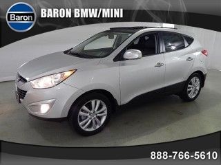 2011 hyundai tucson awd / limited / nav / panoramic / leather