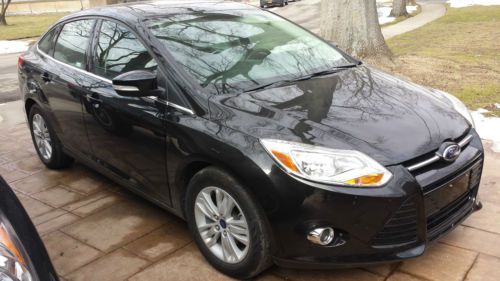 2012 ford focus sel sedan 4-door 2.0l