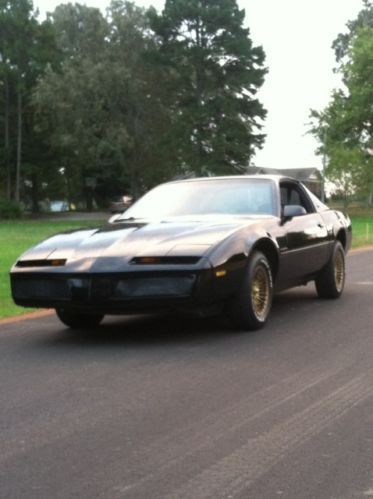 1982 pontiac firebird s/e coupe 2-door 5.0l