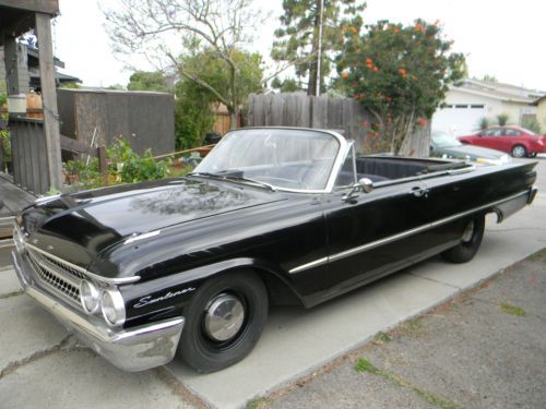 1961 ford galaxie sunliner