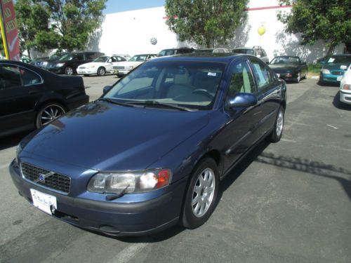 2002 volvo s60 base sedan 4-door 2.4l