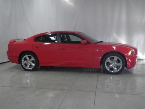 2014 dodge charger sxt