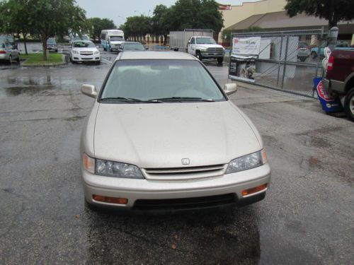 1995 honda accord lx sedan 4-door 2.2l, 89,000 florida miles