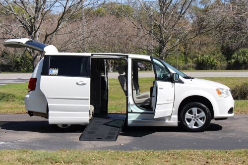 2013 dodge grand caravan se