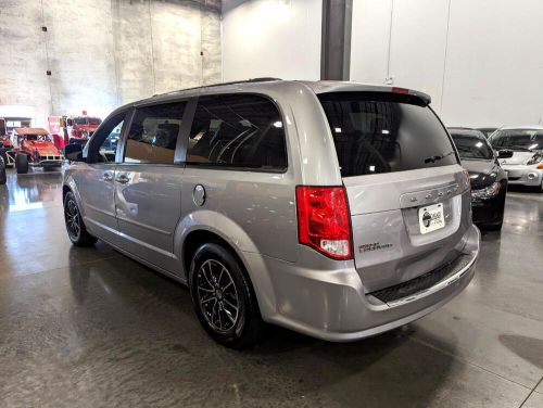 2016 dodge grand caravan r/t