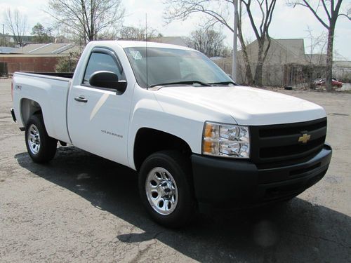 Chevrolet silverado 1500 4x4 standard cab pick up truck!!! warranty!!! 10k miles