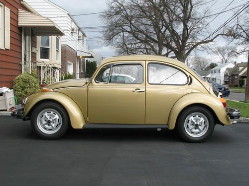 1974 volkswagen beetle base sedan 2-door 1.6l