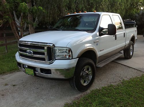 2005 f350 diesel lariat 4x4 short bed crew cab 93k miles gooseneck hitch sunroof