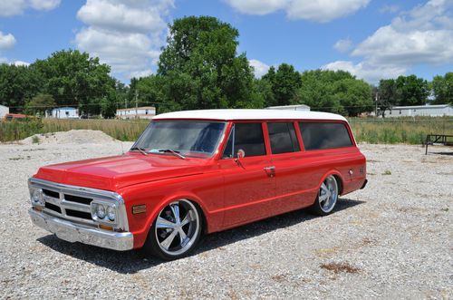 1969 gmc suburban, 3 door, air bags, power windows, not chevy,sbc chevy, 22"