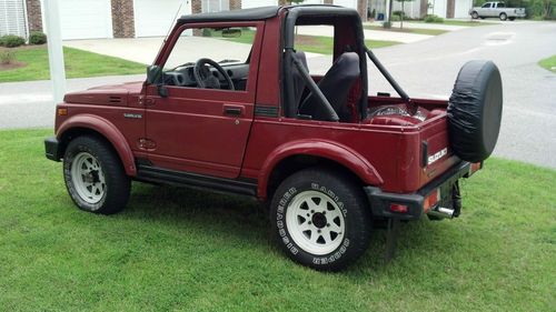 1987 suzuki samurai 79xxx original miles!  lots of extras! great condition!