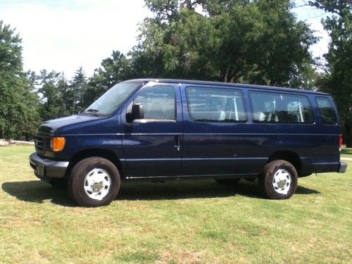 2004 ford e-350 extended passenger van diesel 59k miles excellent condition