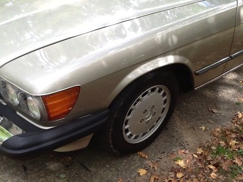 1989 mercedes-benz 560sl base convertible 2-door 5.6l