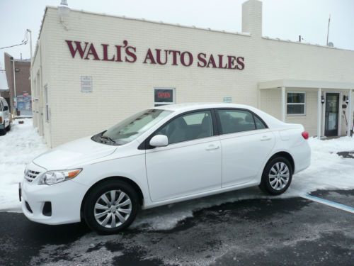 2013 toyota corolla le sedan 4-door 1.8l