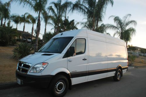 2008 dodge sprinter 2500 base standard cargo van 3-door 3.0l