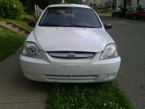 2005 kia rio cinco wagon 4-door 1.6l low miles 117xxx